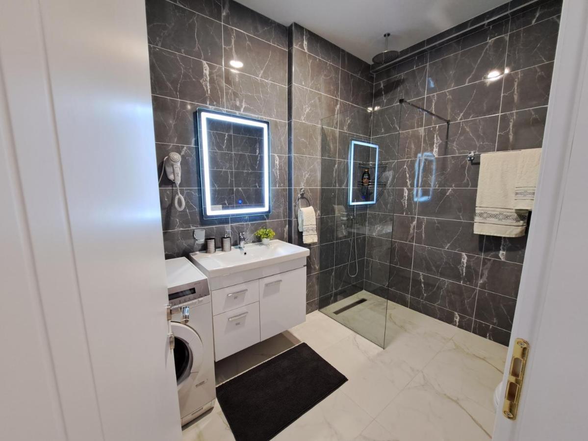 Mamani Apartments Saranda Eksteriør billede