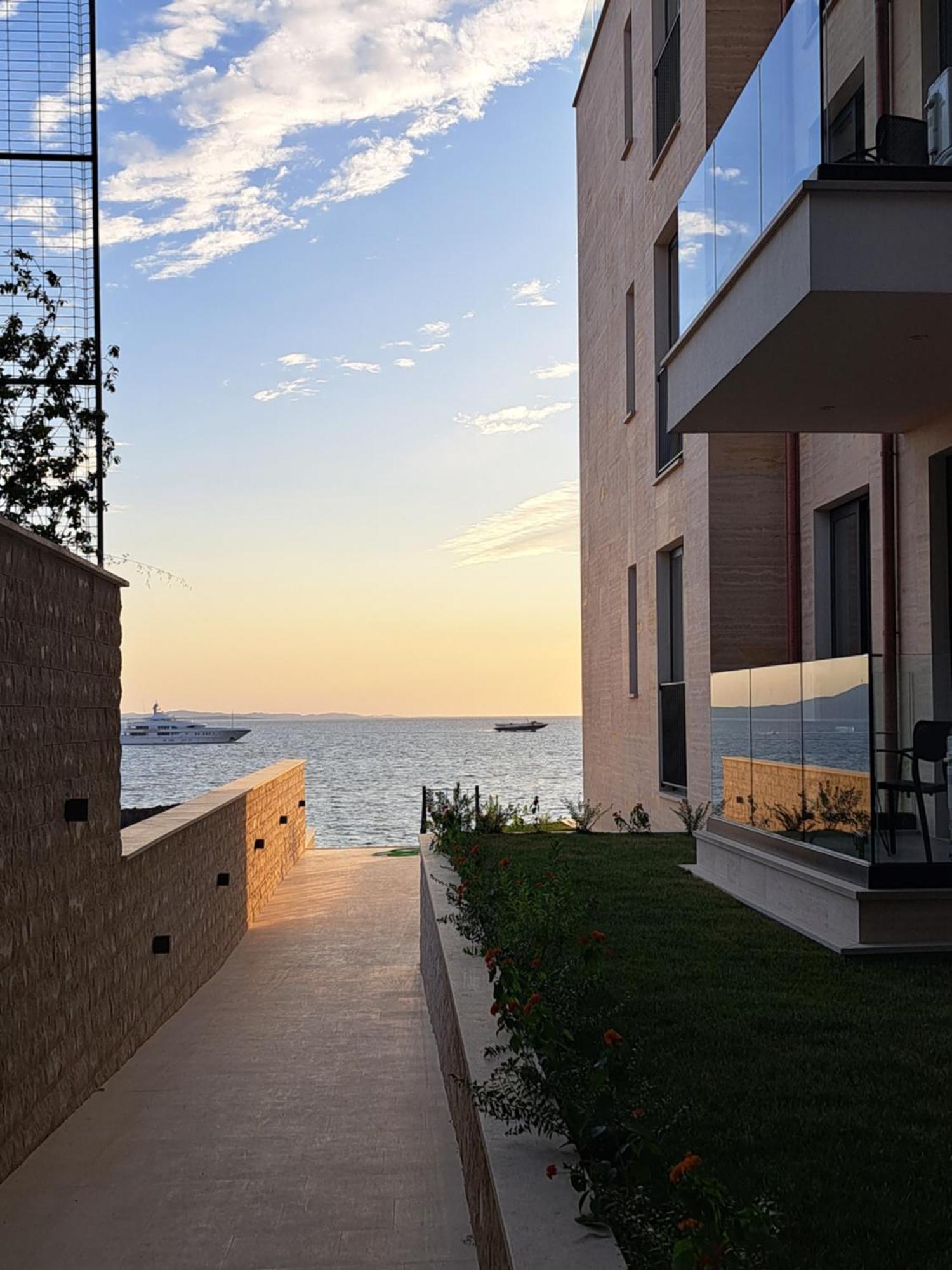 Mamani Apartments Saranda Eksteriør billede